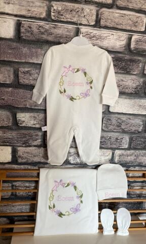 Çiçek Nakışlı İsimli Yenidoğan Tulum Takımı - Hastane Çıkış Seti