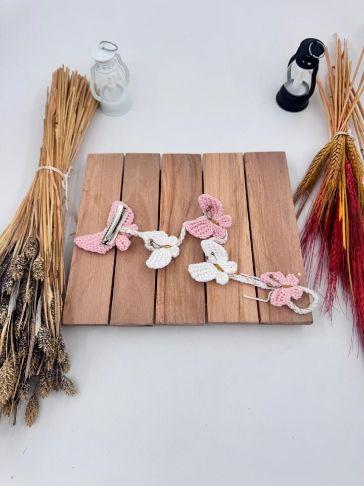 Kelebek salkım toka -Pudra kelebek konsept örgü klips toka