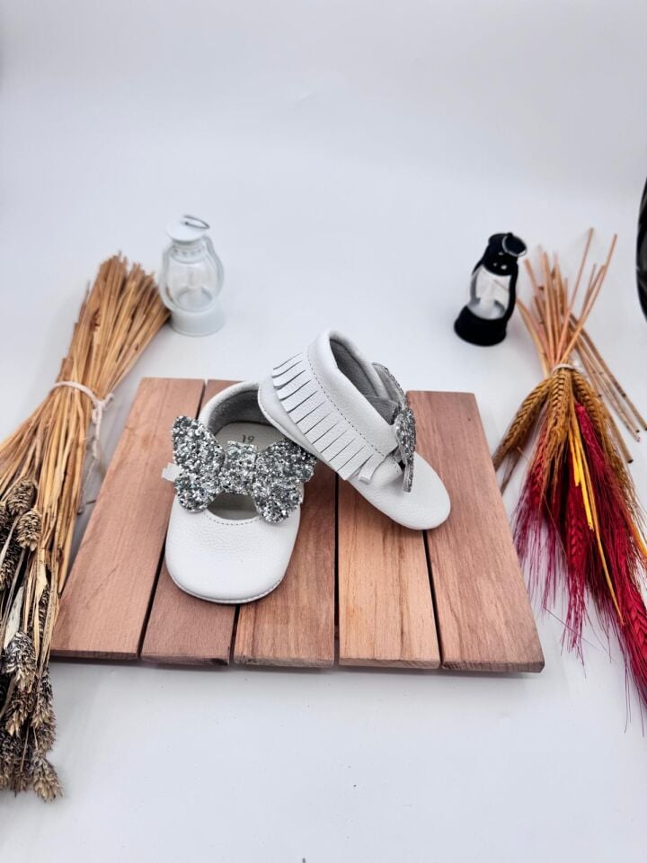 Minny Beyaz - Gümüş Kelebek Doğal Deri Bebek Makosen