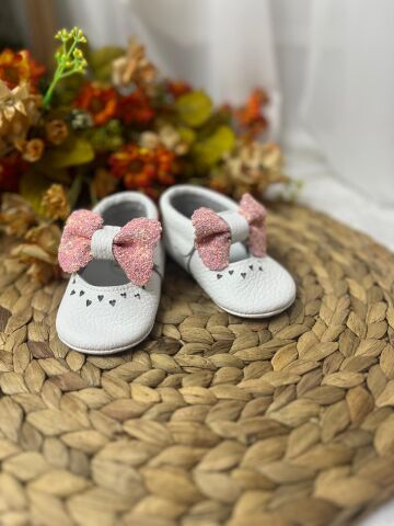 Minny Beyaz - Pembe Kelebek Doğal Deri Bebek Makosen