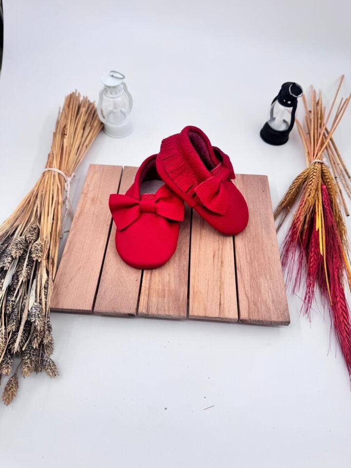 Minny Kırmızı Fiyonklu Doğal Deri Bebek Makosen