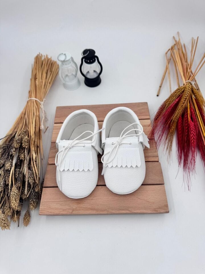 Tinny Beyaz Erkek Doğal Deri Bebek Makosen