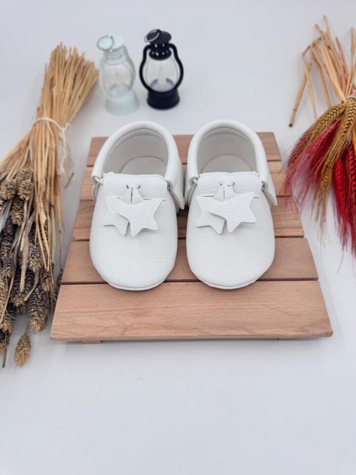 Tinny Beyaz Erkek Doğal Deri Bebek Makosen Yıldız